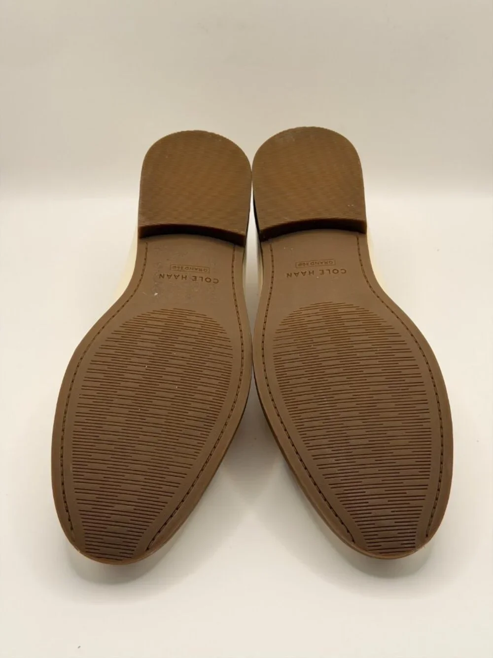 Cole Haan Women's Stassi Ivory Penny Loafer Sz 9 B